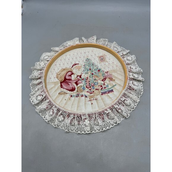 Christmas tree Santa toys Wall Hanging picture wood Hoop Decor ruffle 15" READ - Picture 6 of 8